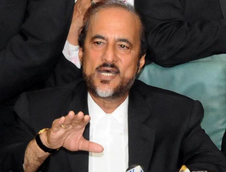 نواز شریف کی تاحیات نا اہلی کا فیصلہ سپریم کورٹ کا ہے، حکومت کے پاس سزا ختم کرنے کا کوئی اختیار نہیں: بابر اعوان