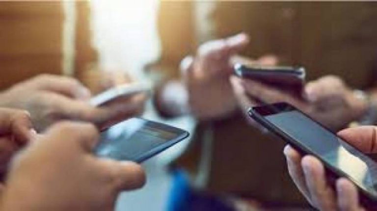لاہور کے بیشتر علاقوں میں موبائل سروس بند کرنے کا فیصلہ