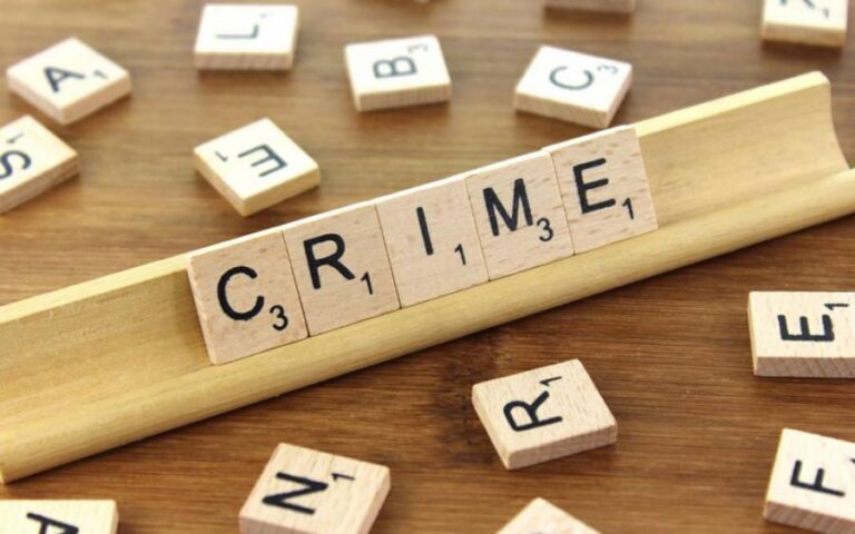 اب اسلام آباد میں پولیس اہلکاروں کو یرغمال بنا لیا گیا ۔۔۔ہو کیا رہا ہے؟